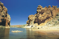 Glen Helen Gorge - West MacDonnell ranges travel guide and tours courtesy of Northern Territory Tourism